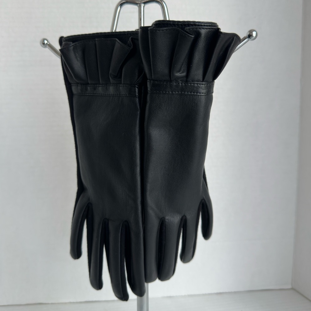 Charlotte Daniel || woman’s tech touch Elegant Black Women's Gloves Sz M/L
